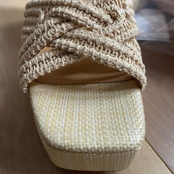 Platform Sandal Natural - Picture 8 of 8